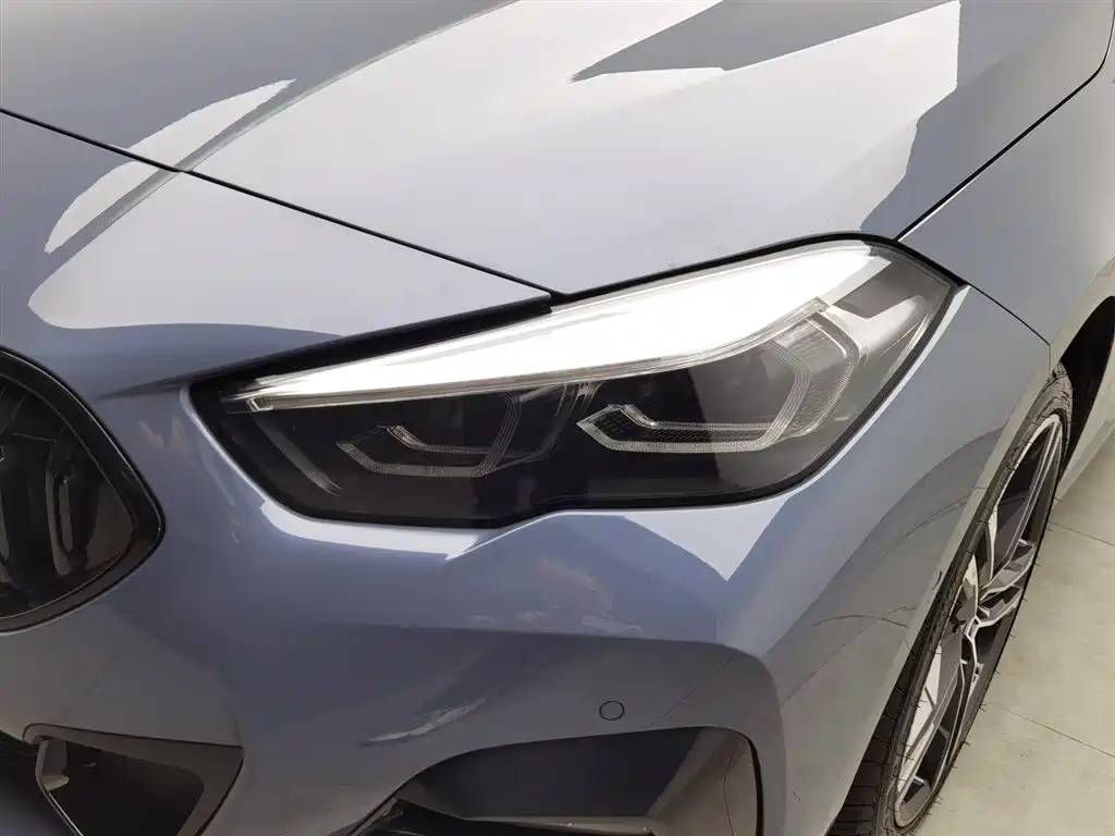 BMW 2 Series (Import) 2023 225i 4-Door Coupe M Sport Shadowline Package фото 7