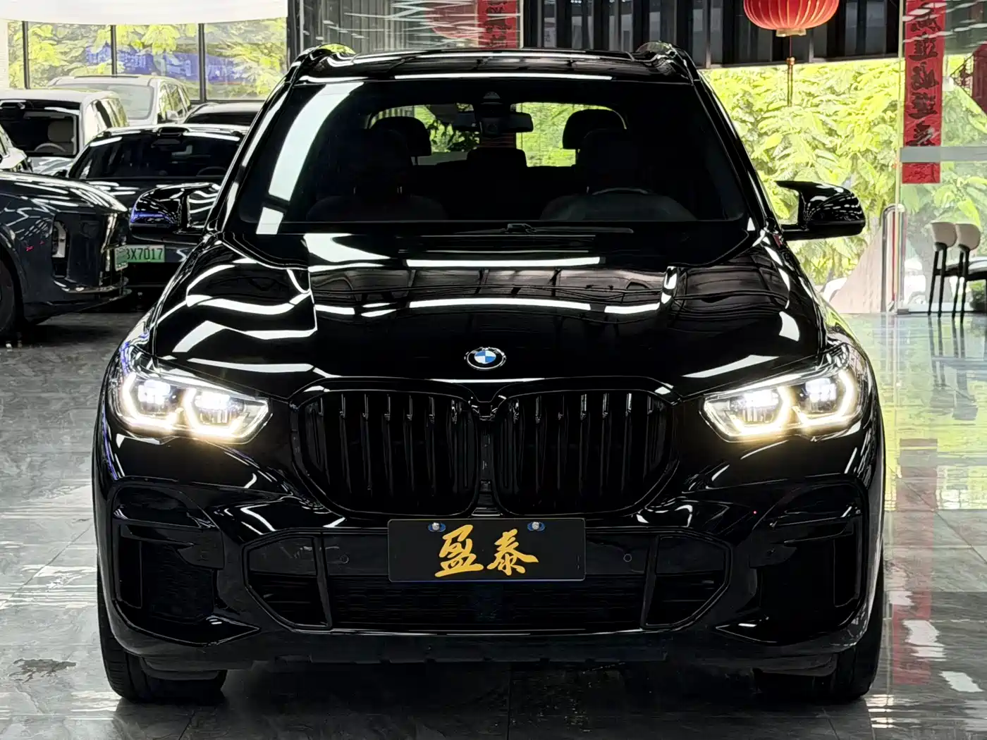 Photo 2 - BMW X5