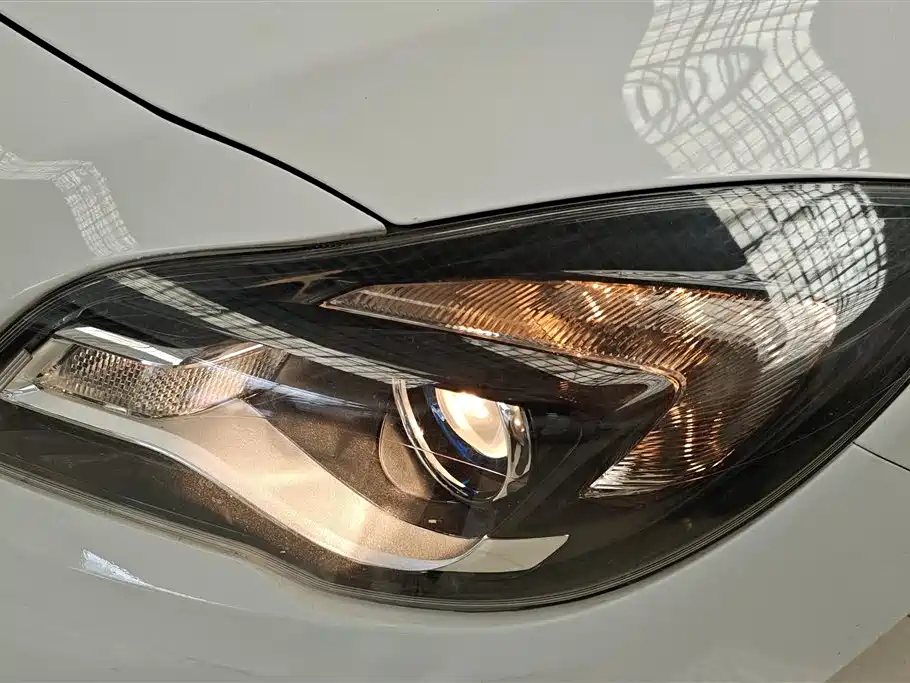 Buick Regal 2015 2.0L Leading Fashion Model фото 5