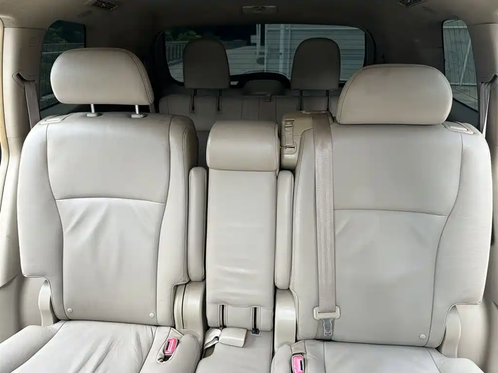 Toyota Highlander 2011 2.7L 2WD 7-seat Luxury фото 13