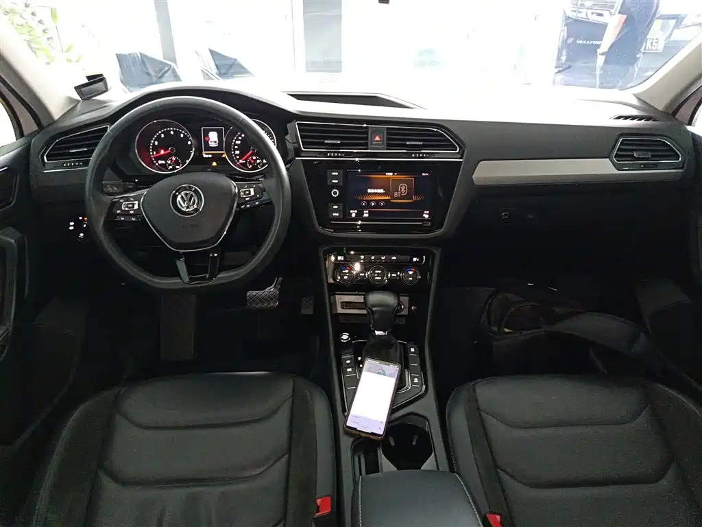 Volkswagen Tiguan L 2019 330TSI Automatic 2WD Panorama Comfort Edition China VI фото 6