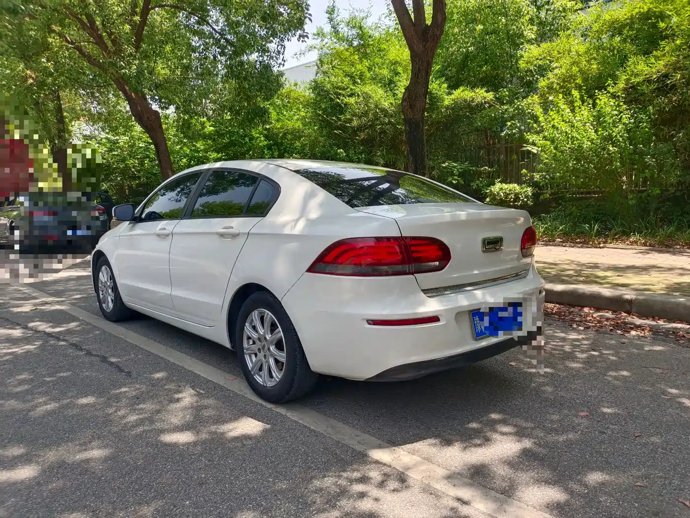 Qoros 3 2019 2018 Sedan 1.6L Auto Leading
