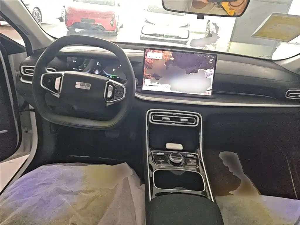 Geely Galaxy Galaxy Stellar 6 2025 60km Voyager Edition фото 10