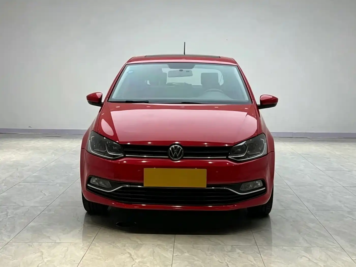 Фото 2 - Volkswagen Polo