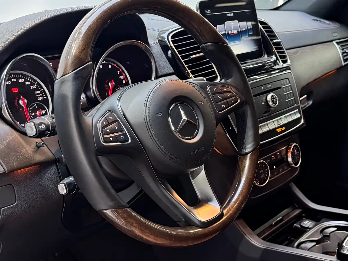 Mercedes-Benz GLS 2018 2018 Facelift GLS 400 4MATIC Luxury