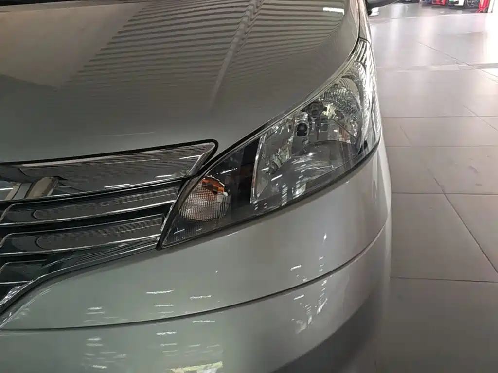 Nissan NV200 2018 2018 1.6L CVT Luxury Model