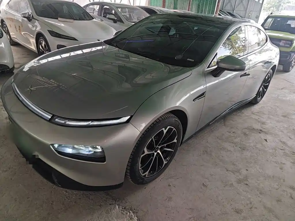 Фото 2 - XPeng P7