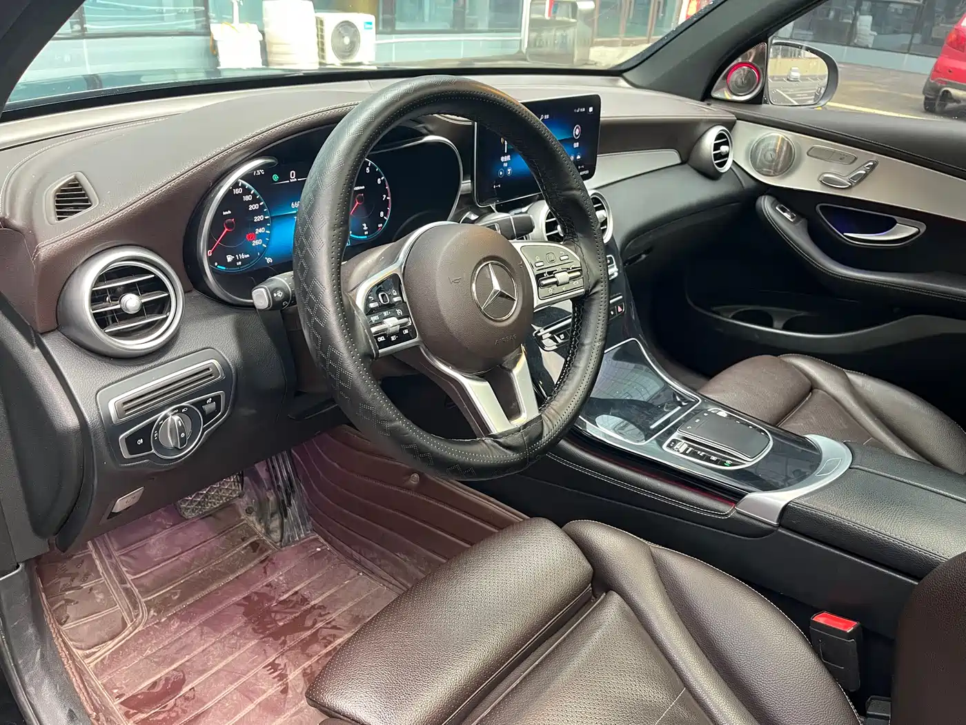 Mercedes-Benz GLC 2021 GLC 260 L 4MATIC Sporty фото 4