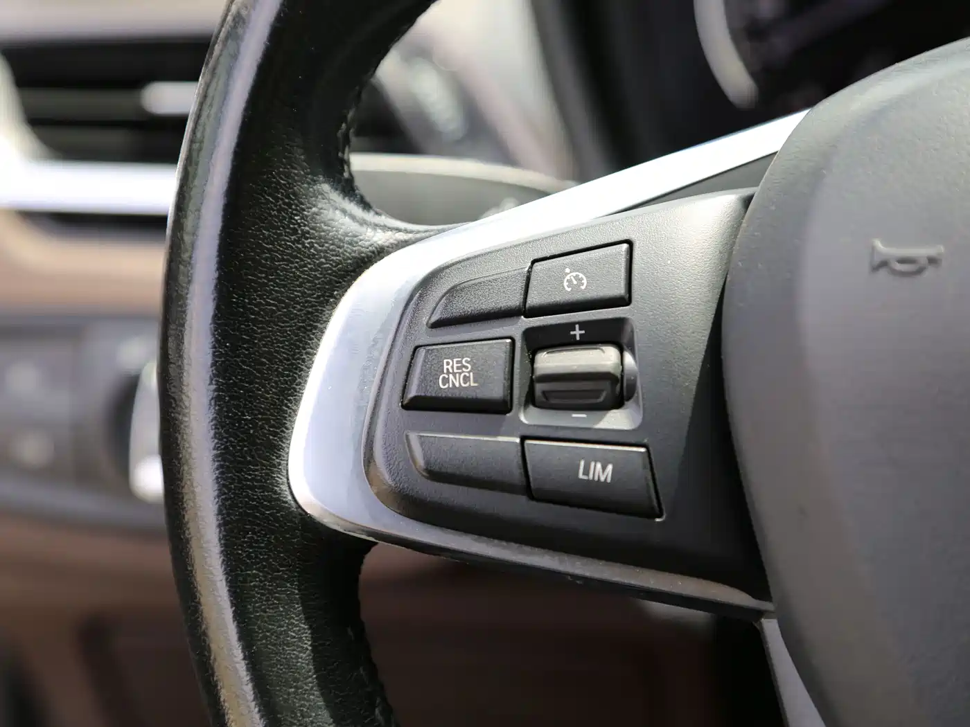 Фото 15 - BMW X1