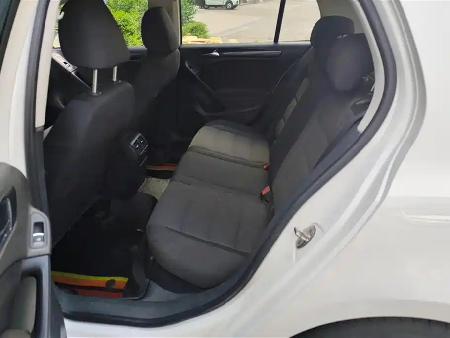 Volkswagen Golf 2010 1.4TSI Auto Comfort фото 11