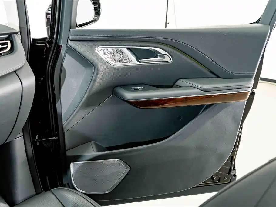 Hongqi HQ9 PHEV 2025 2024 Model 2.0T AWD Luxury Edition