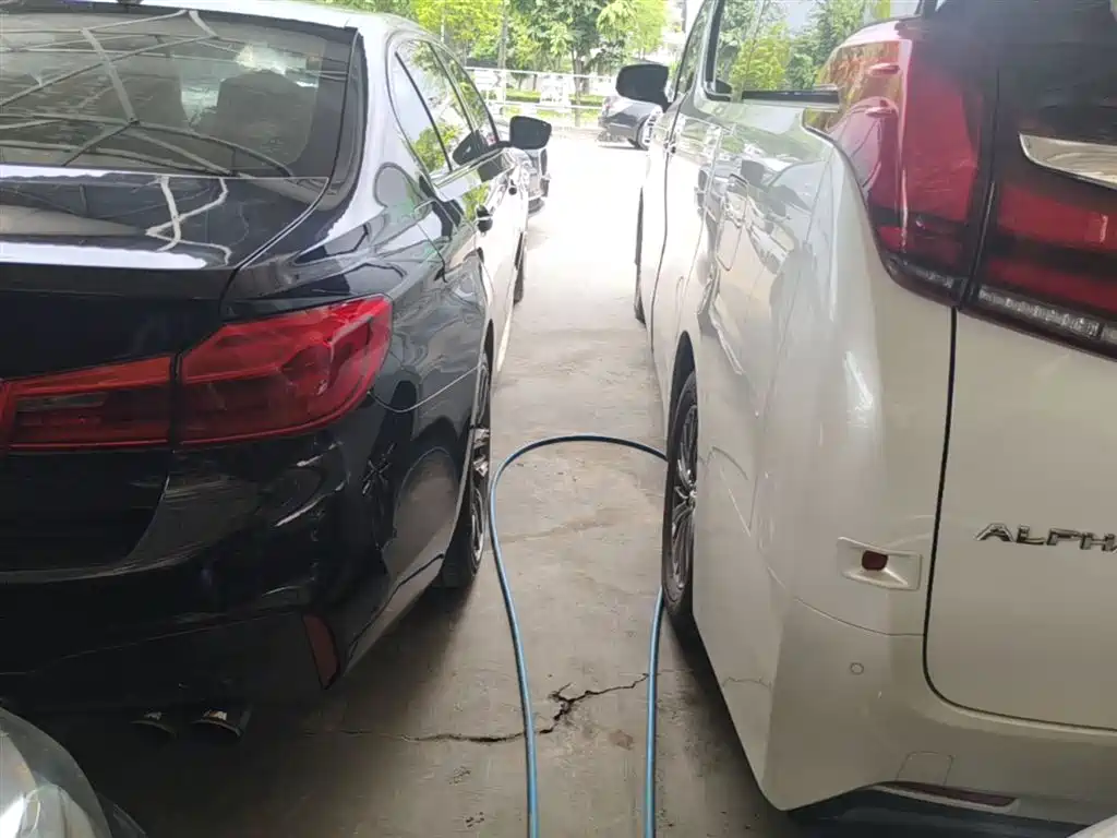 BMW 5 Series 2019 525Li M Sport Package фото 8