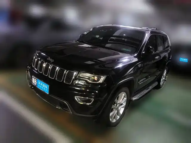 Jeep Grand Cherokee (Import) 2016 3.6L Elite Navigation — фото 1
