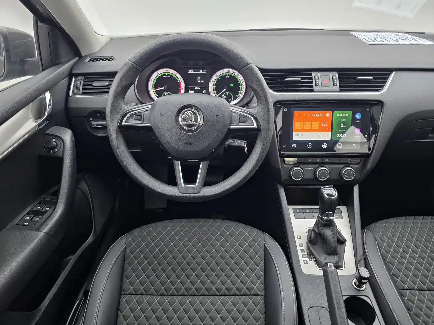 Škoda Octavia 2019 1.5L Automatic Smart Comfort China VI фото 14