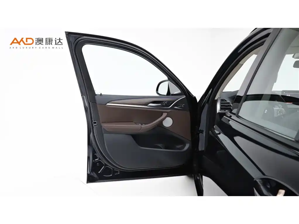BMW X3 2023 Facelift xDrive30i Leading M Night Package фото 10