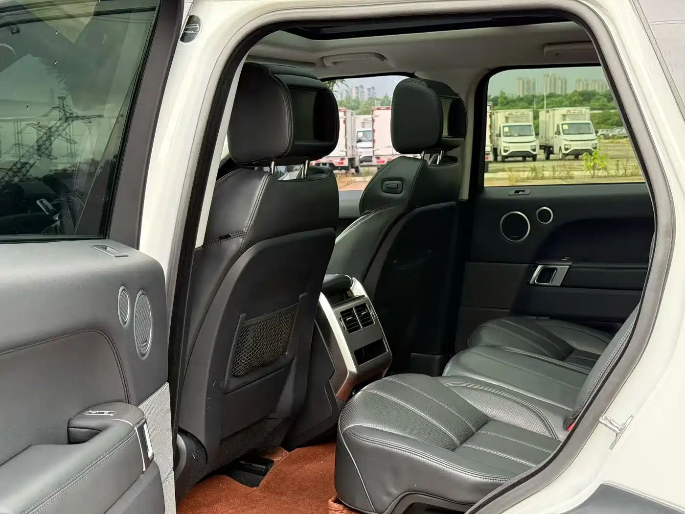 Land Rover Range Rover Sport 2017 3.0 SC V6 HSE фото 4