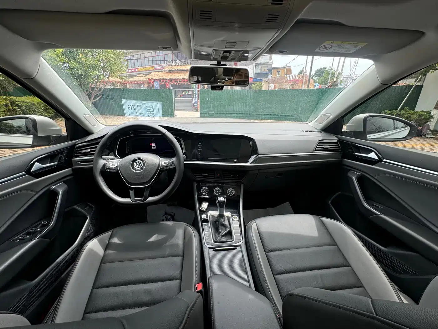 Volkswagen Sagitar 2022 280TSI DSG Surpassing Edition фото 9