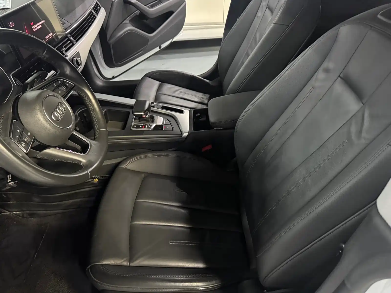 Фото 8 - Audi A5 (Import)