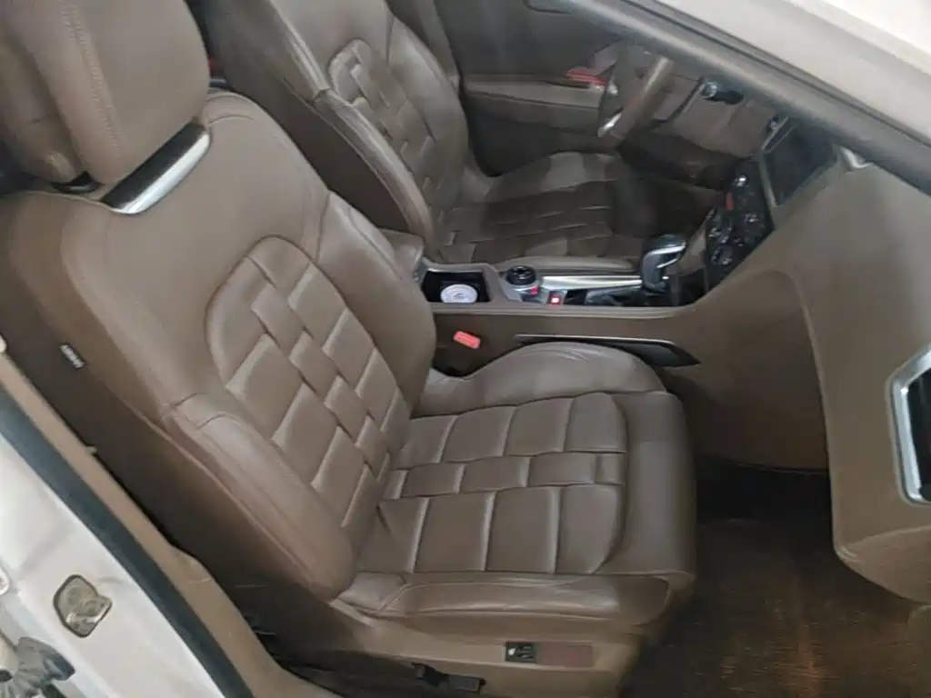 DS 6 2015 2014 1.6T Exclusive Edition THP160