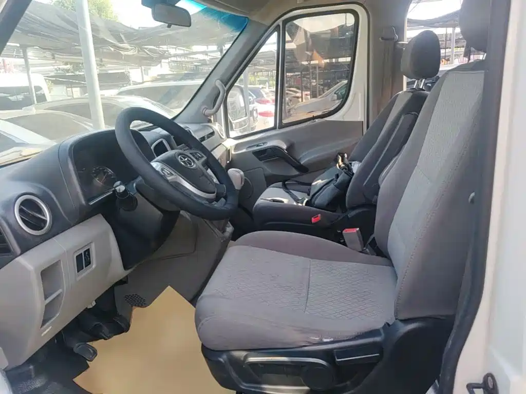 JAC Star锐 2021 2021 2.0T Series 4 Star Express 8/9 Seater D20TCIF1