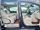 Photo 10 - Buick GL8