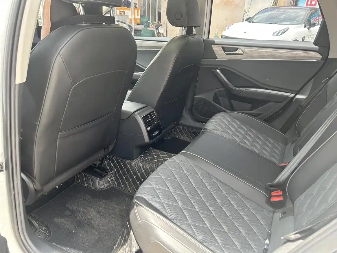 Volkswagen Sagitar 2023 280TSI DSG Surpass Plus Edition фото 6
