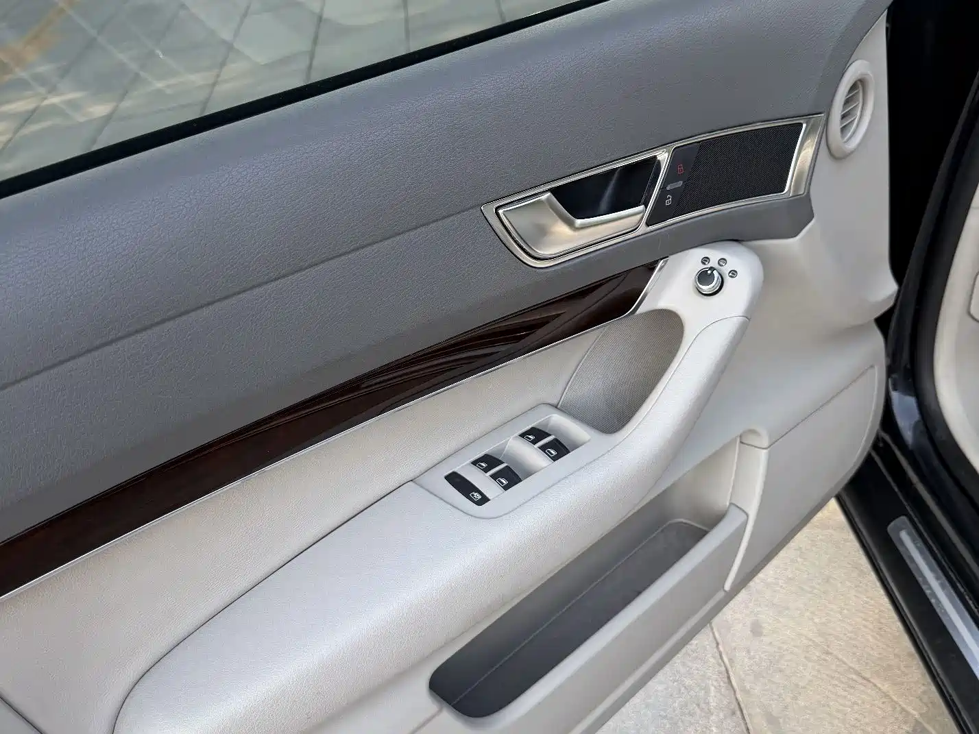 Photo 17 - Audi A6L