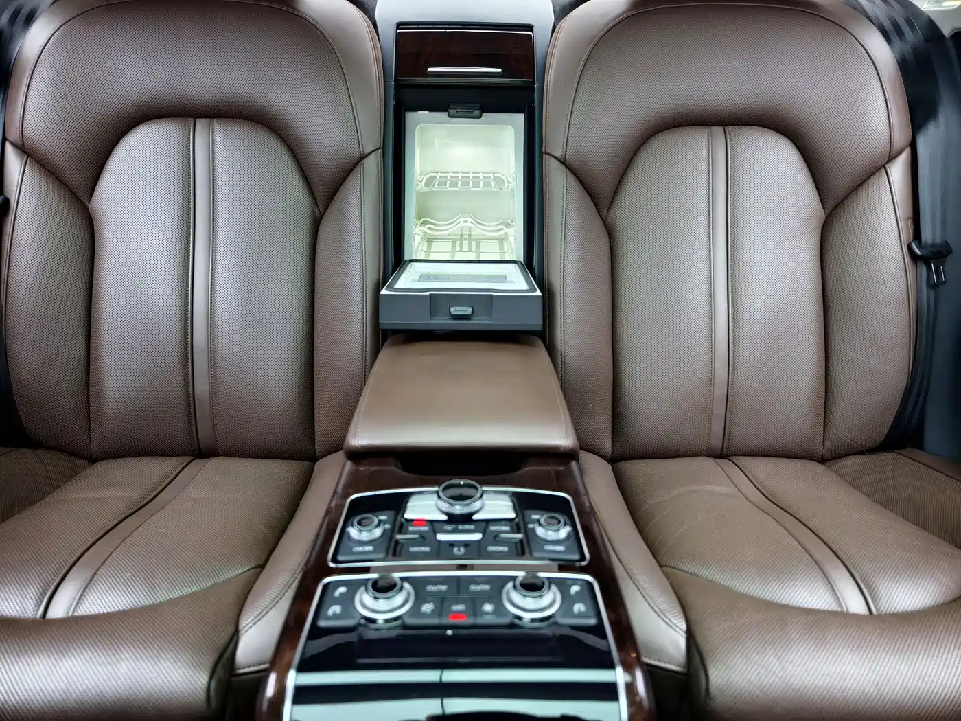Audi A8 2013 A8L 6.3 FSI W12 quattro Flagship фото 18