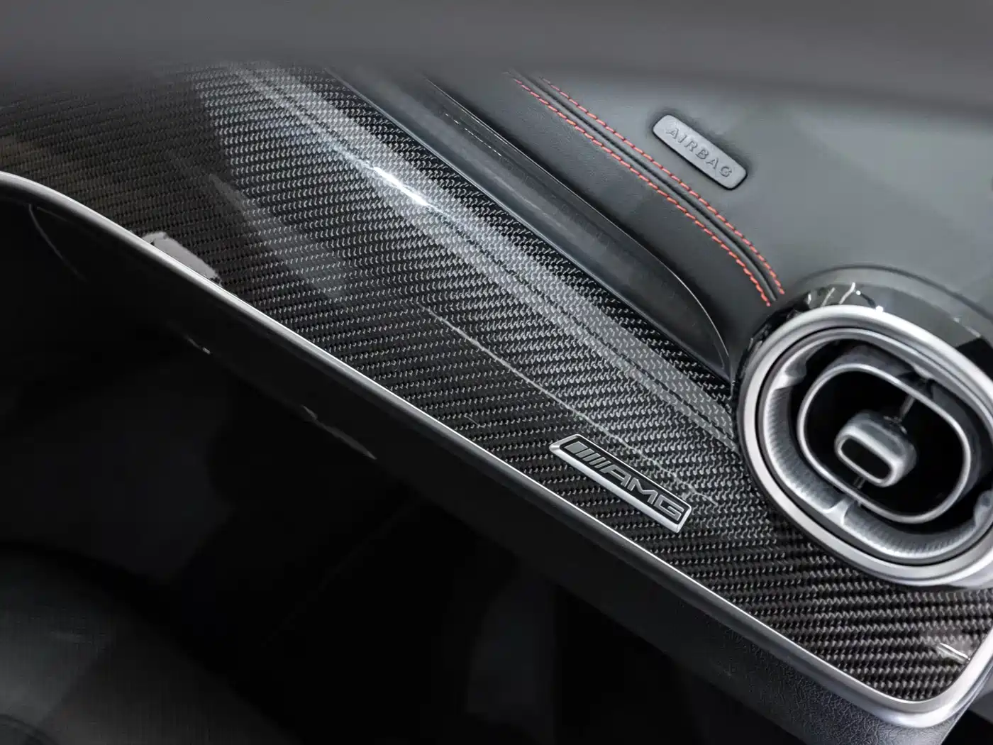 Mercedes-Benz C-Class AMG 2024 AMG C 43 4MATIC Wagon Special Edition фото 7