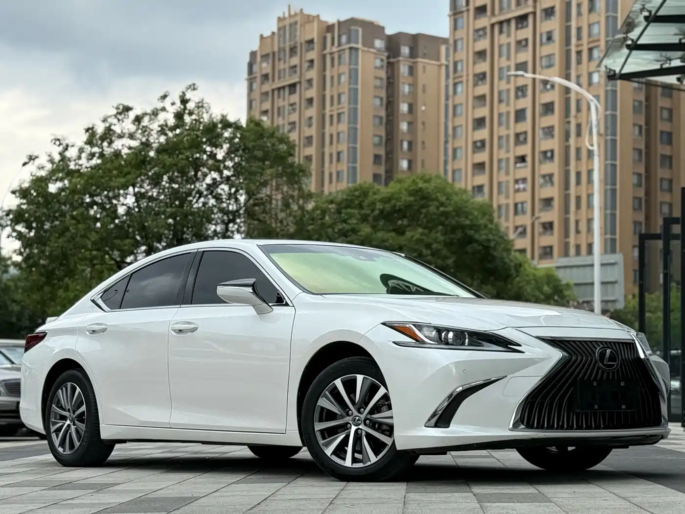Lexus ES 2020 Model 260 Excellence Edition фото 3