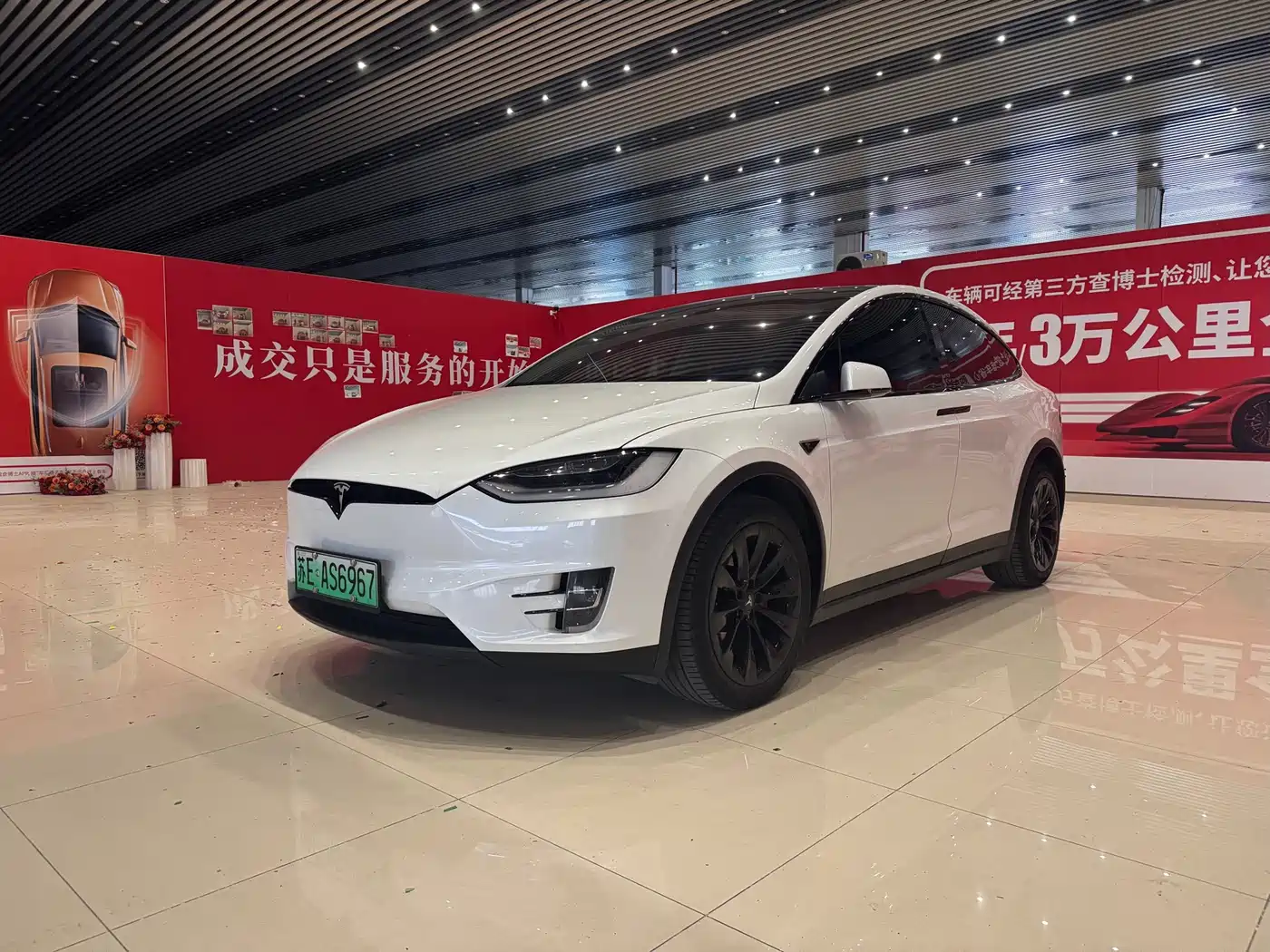 TESLA MODEL X