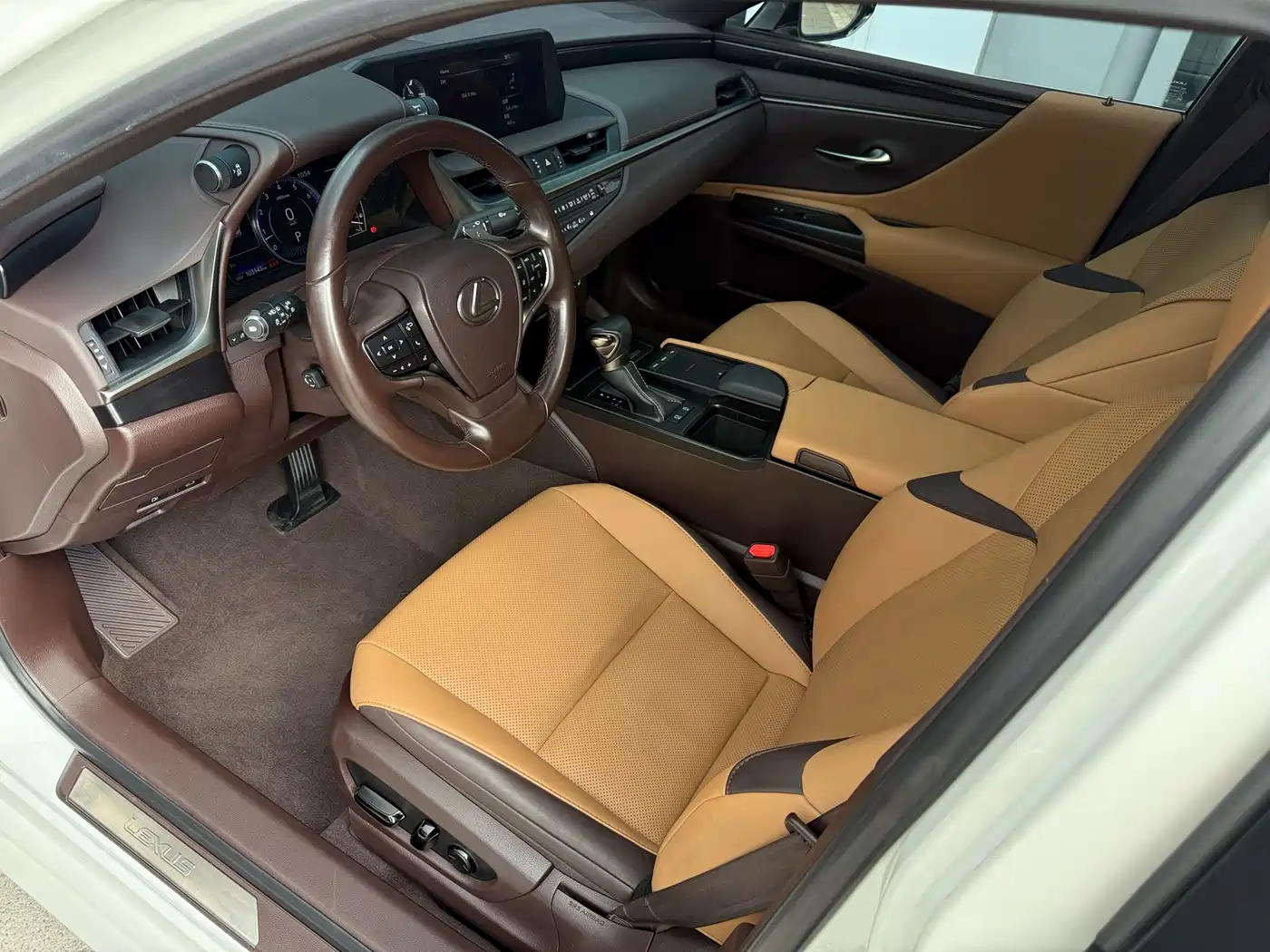Lexus ES 2020 Model 260 Excellence Edition фото 10