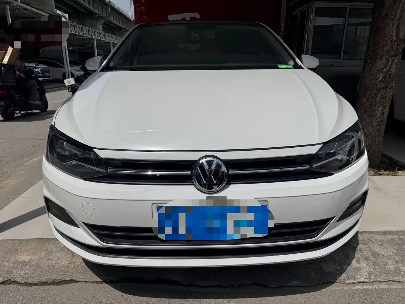 Volkswagen Polo 2021 Plus 1.5L Automatic Panorama Enjoyment Edition фото 2