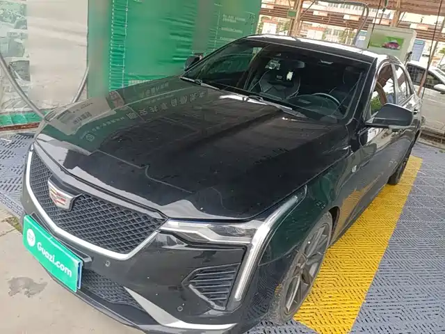 Cadillac CT4 2022