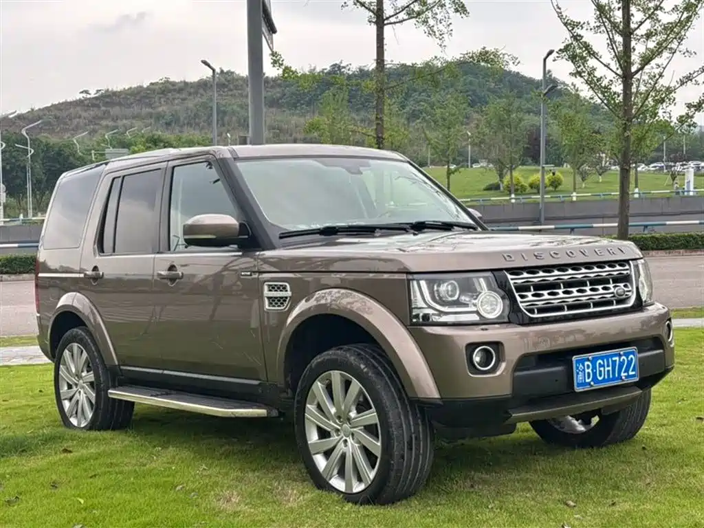Land Rover Discovery 2016 3.0 SC V6 HSE фото 3