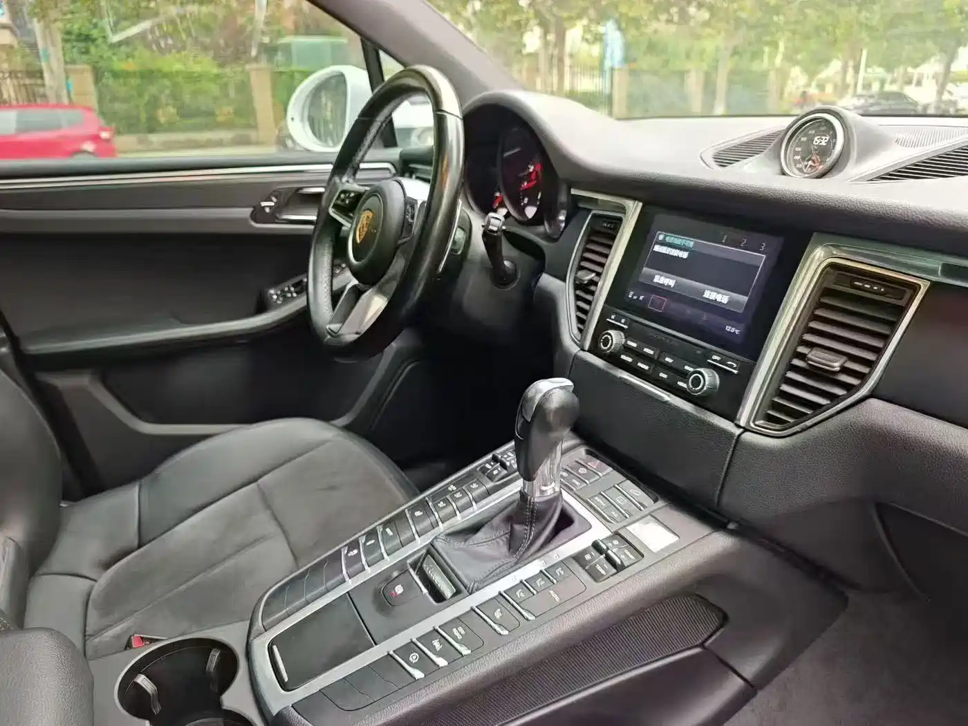 Porsche Macan 2017 Macan 2.0T фото 4