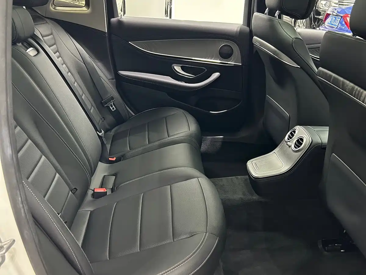 Mercedes-Benz E-Class 2022 Facelift E 260 L Sport фото 12