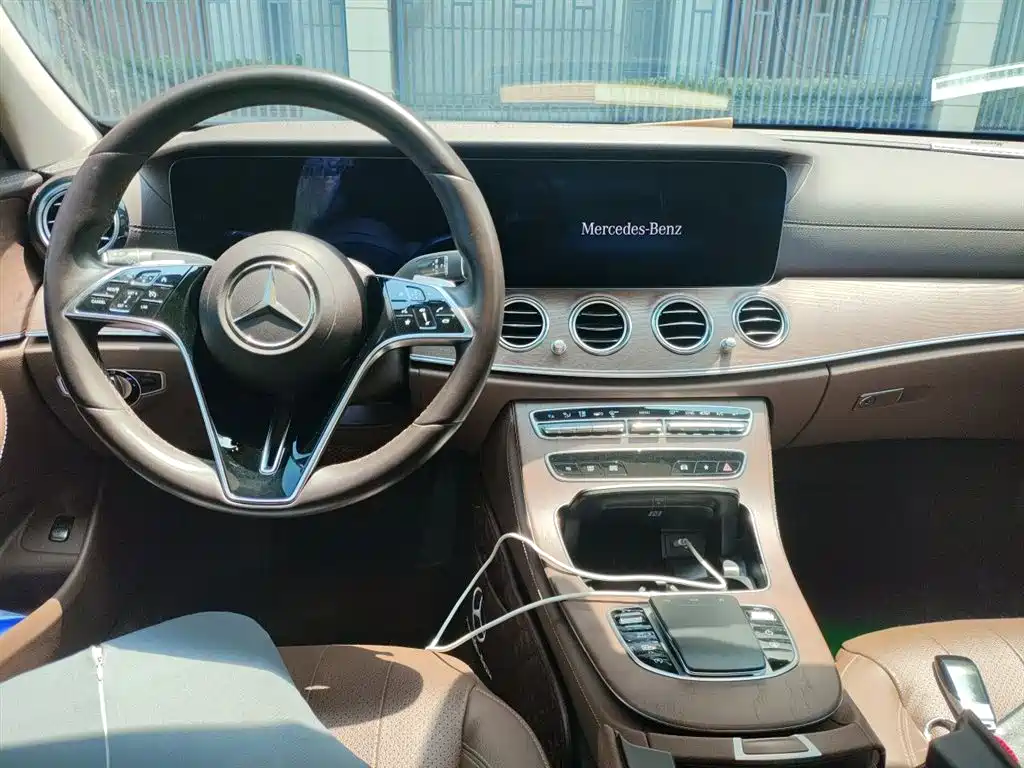 Mercedes-Benz E-Class 2021 E 300 L Luxury фото 12
