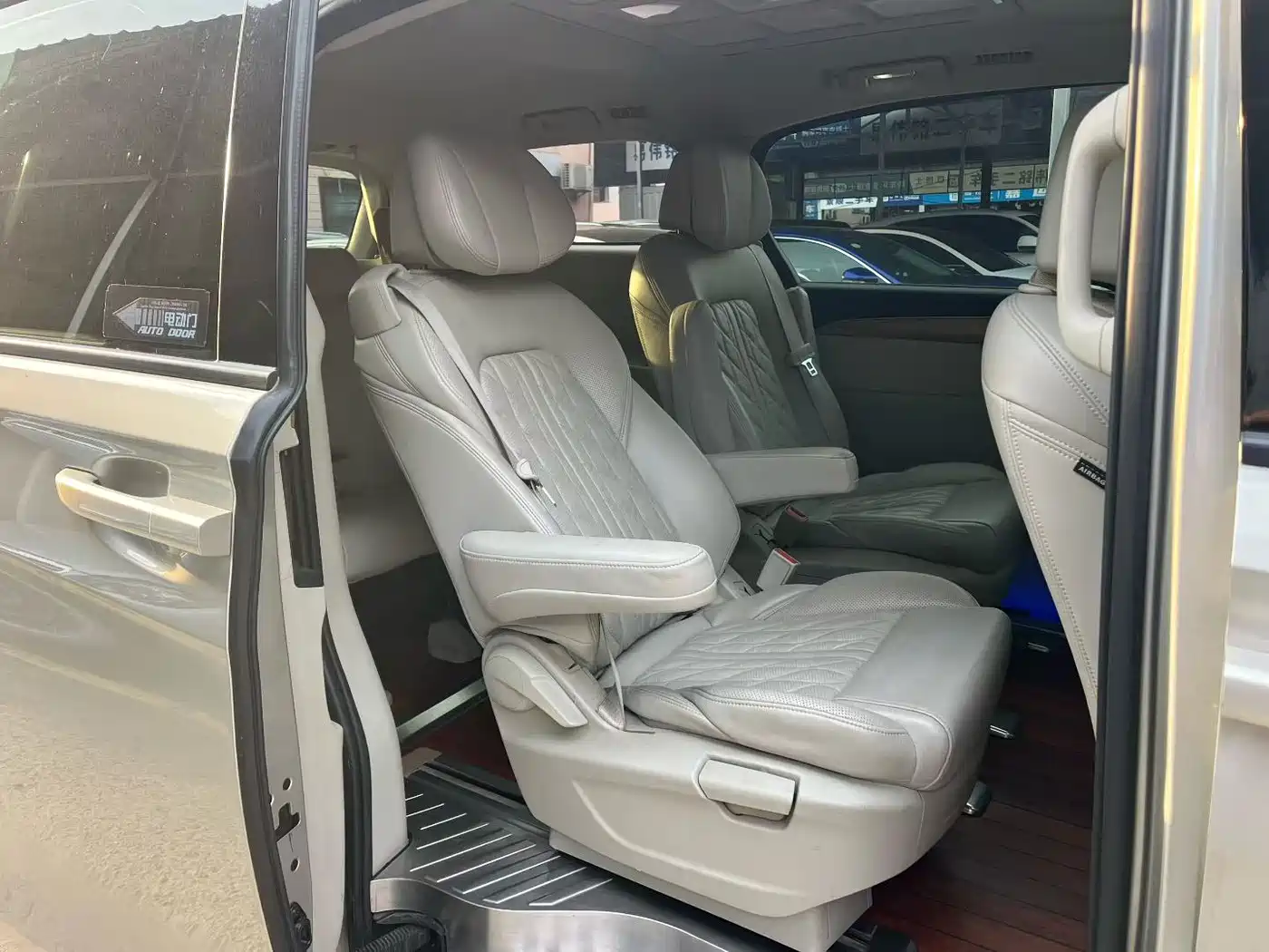 Buick GL8 2018 ES 28T Comfort Type China VI фото 15