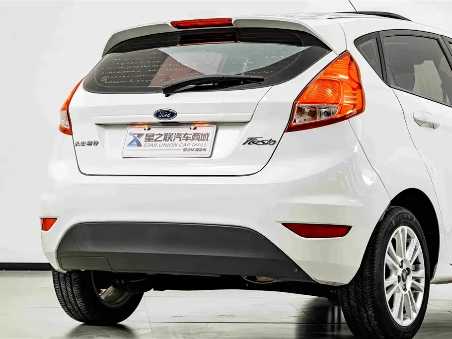 Ford Fiesta 2015 2013 Hatchback 1.5L Automatic Premium