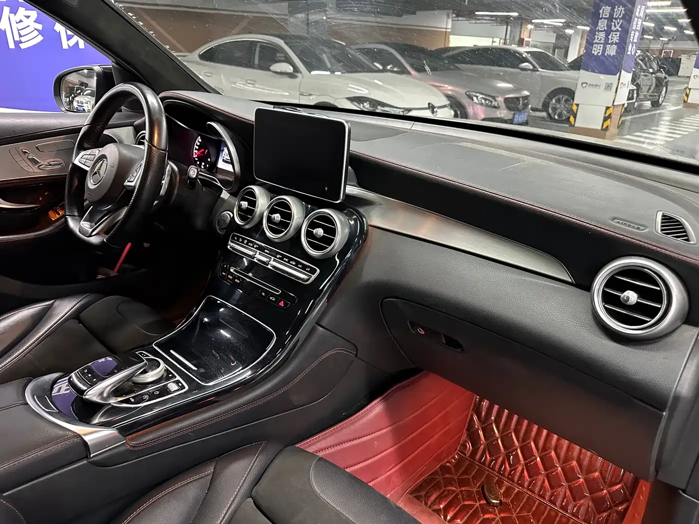 Mercedes-Benz GLC AMG 2017 AMG GLC 43 4MATIC фото 13