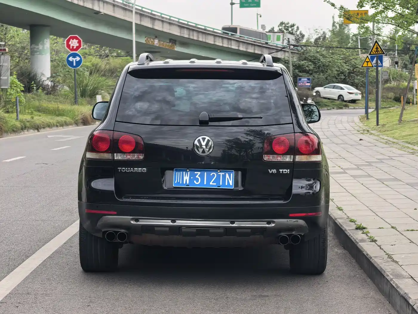 Volkswagen Touareg 2009 3.0T Diesel Luxury фото 5