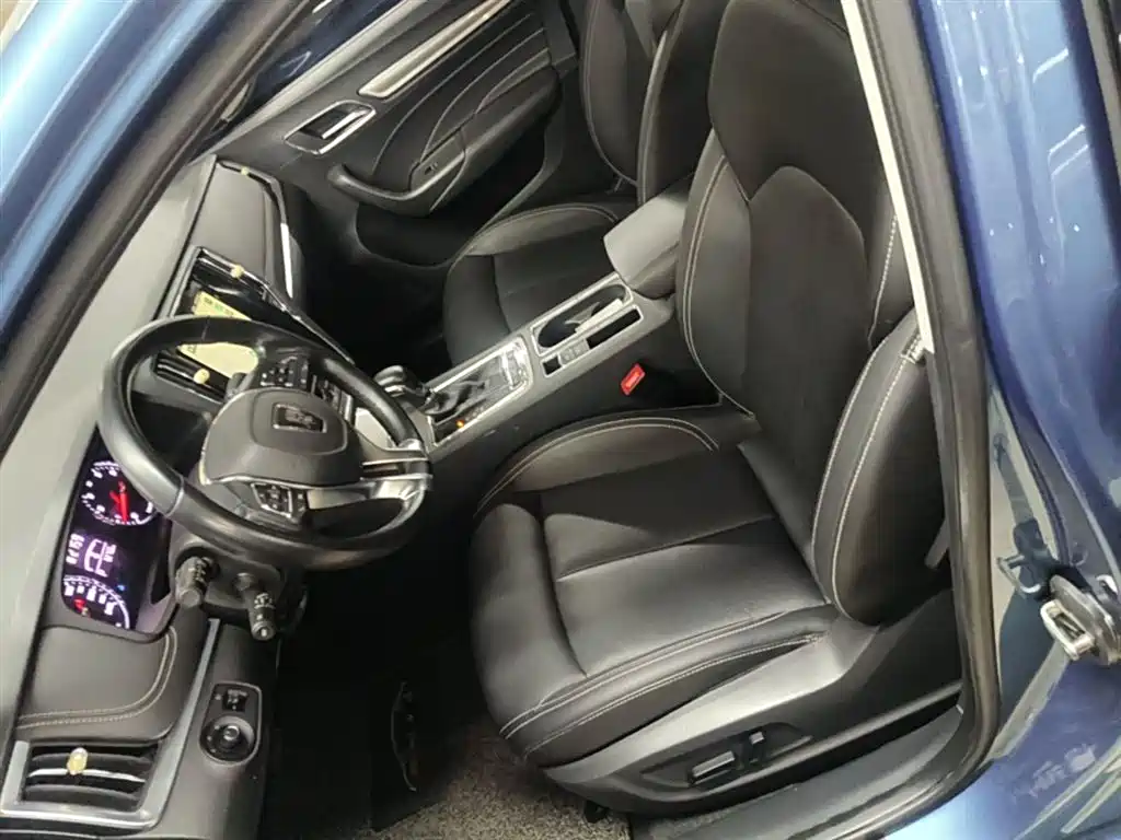 Roewe i6 2018 2017 20T Auto Internet Smart Enjoy Edition