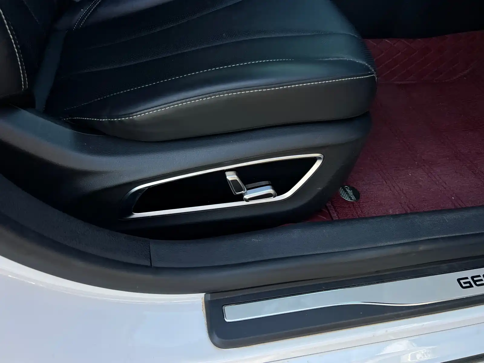 Фото 21 - Geely Borui