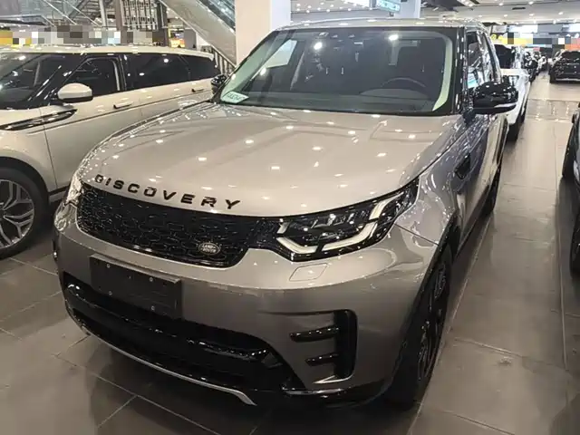 Land Rover Discovery 2020