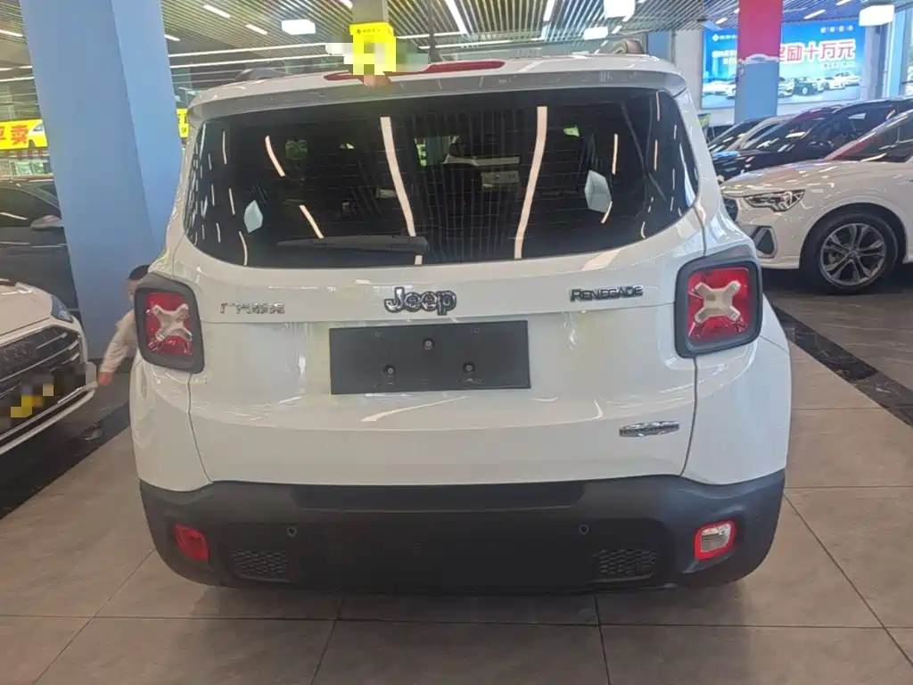 Jeep Renegade 2019 2018 Connected Large Screen Edition 180T Automatic High Energy