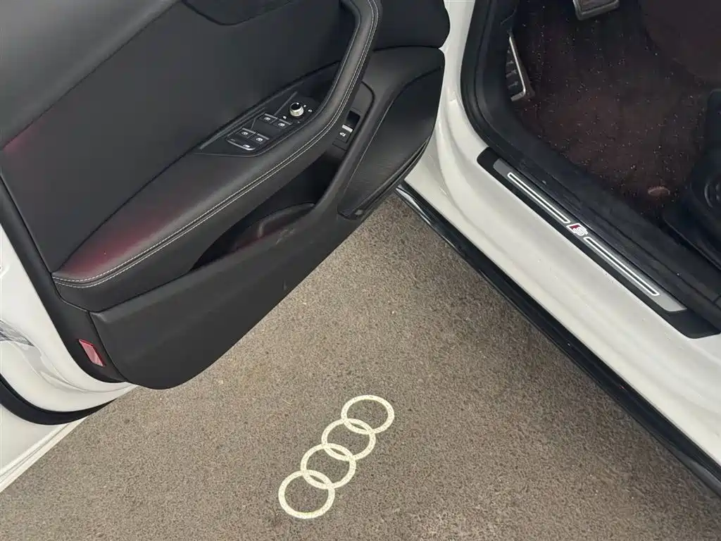 Audi A4L 2024 40 TFSI Luxury Dynamic фото 15