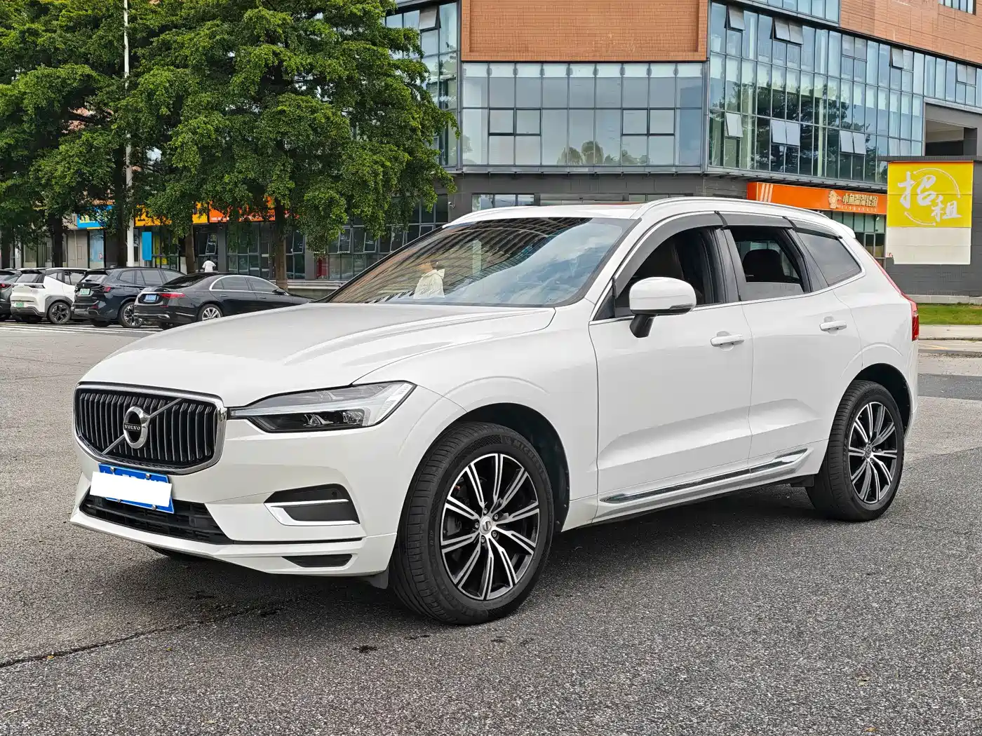 Фото 1 - Volvo XC60