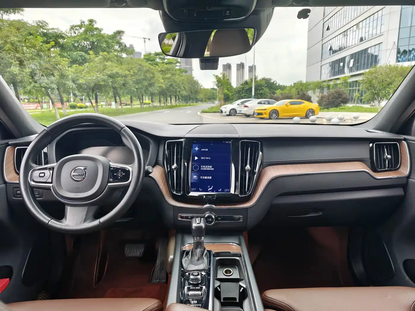 Фото 4 - Volvo XC60