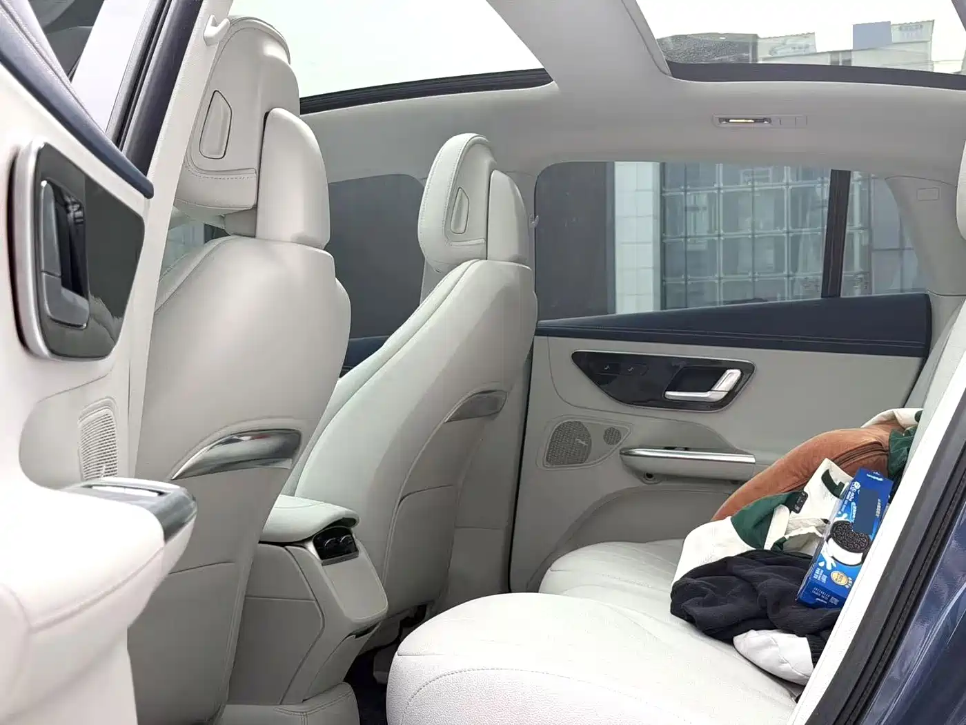 Mercedes-Benz EQE 2024 2025 Model 500 4MATIC Luxury Edition